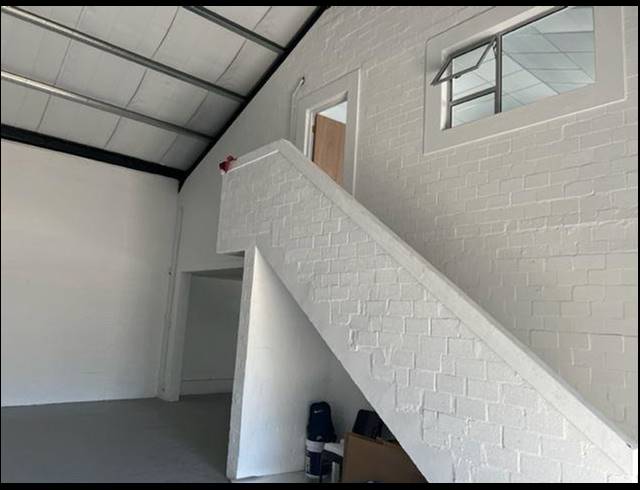 333M² WAREHOUSE TO LET IN ELFINDALE